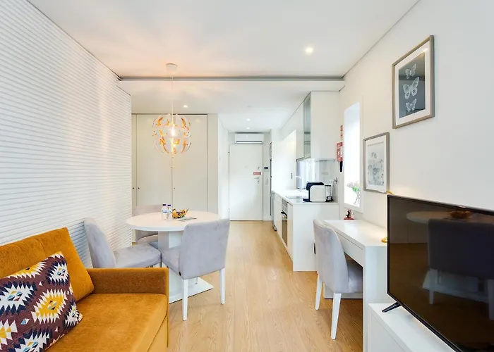 Almada Downtown By Da'home Oporto