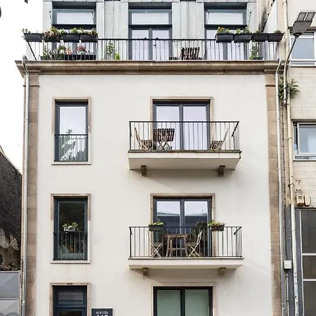 Almada Downtown By Da'home *