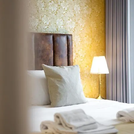 Almada Downtown By Da'home Apartman